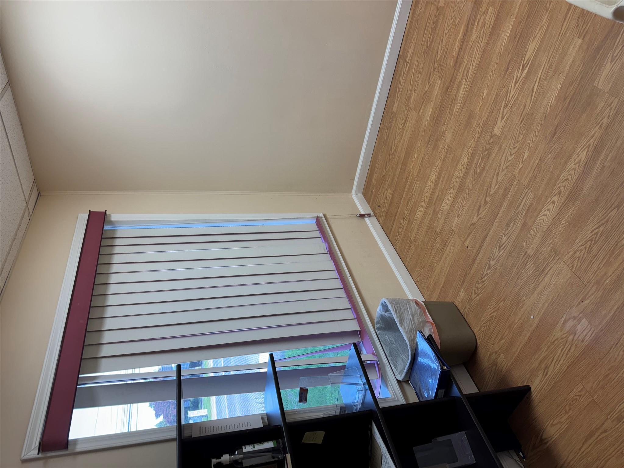 #9 photo, 90 Medford Avenue, サフォーク郡 Patchogue , NY 11772