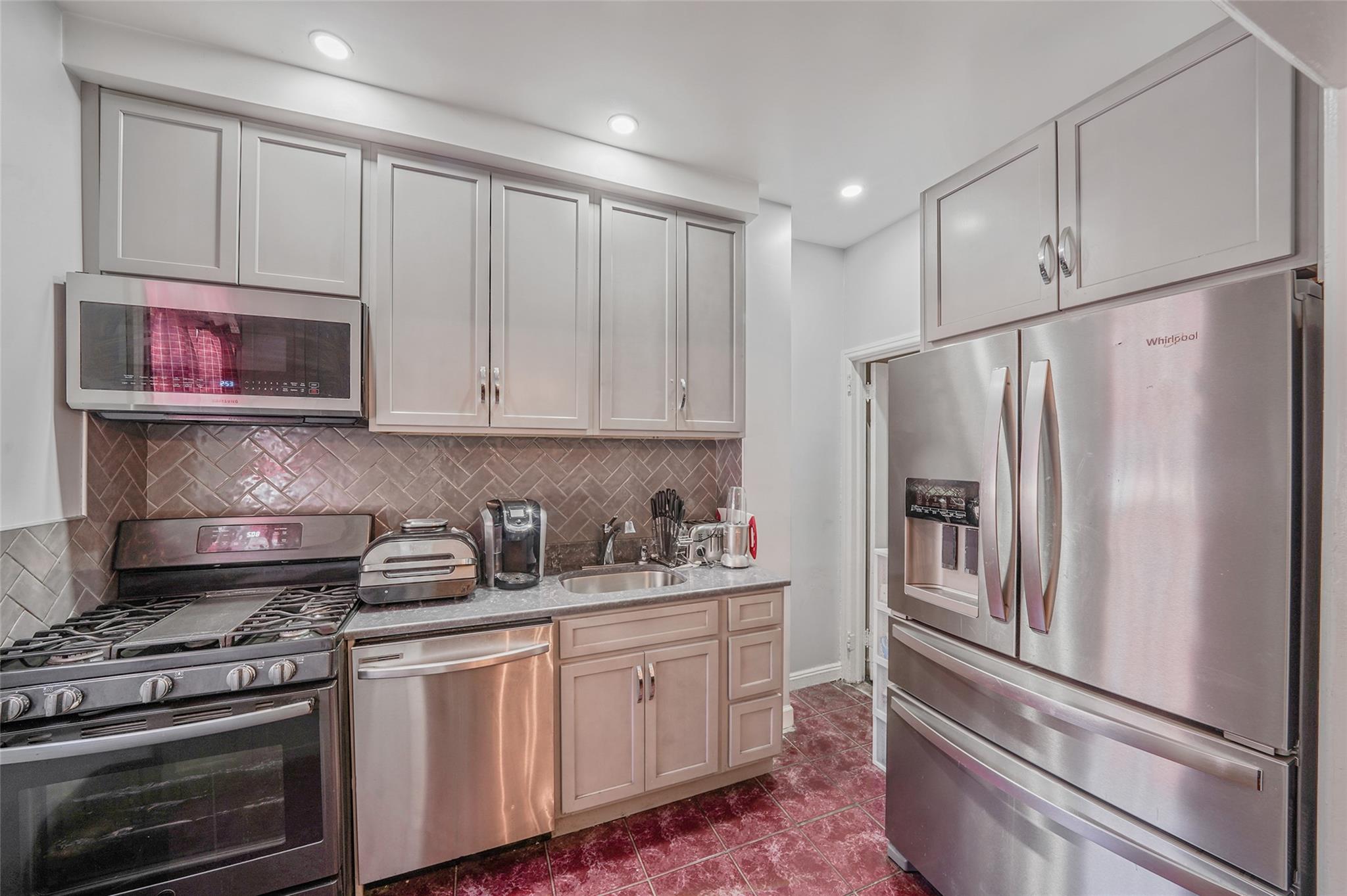 #7 photo, 141 Branton Street, ブルックリン区 Brooklyn , NY 11236