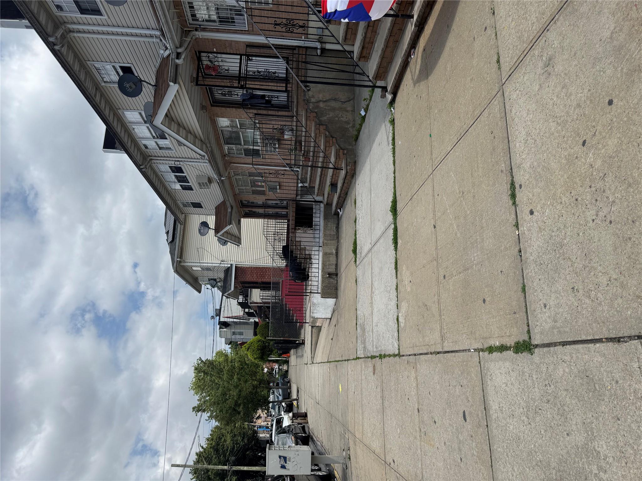 #3 photo, 57 Wyona Street, ブルックリン区 Brooklyn , NY 11207