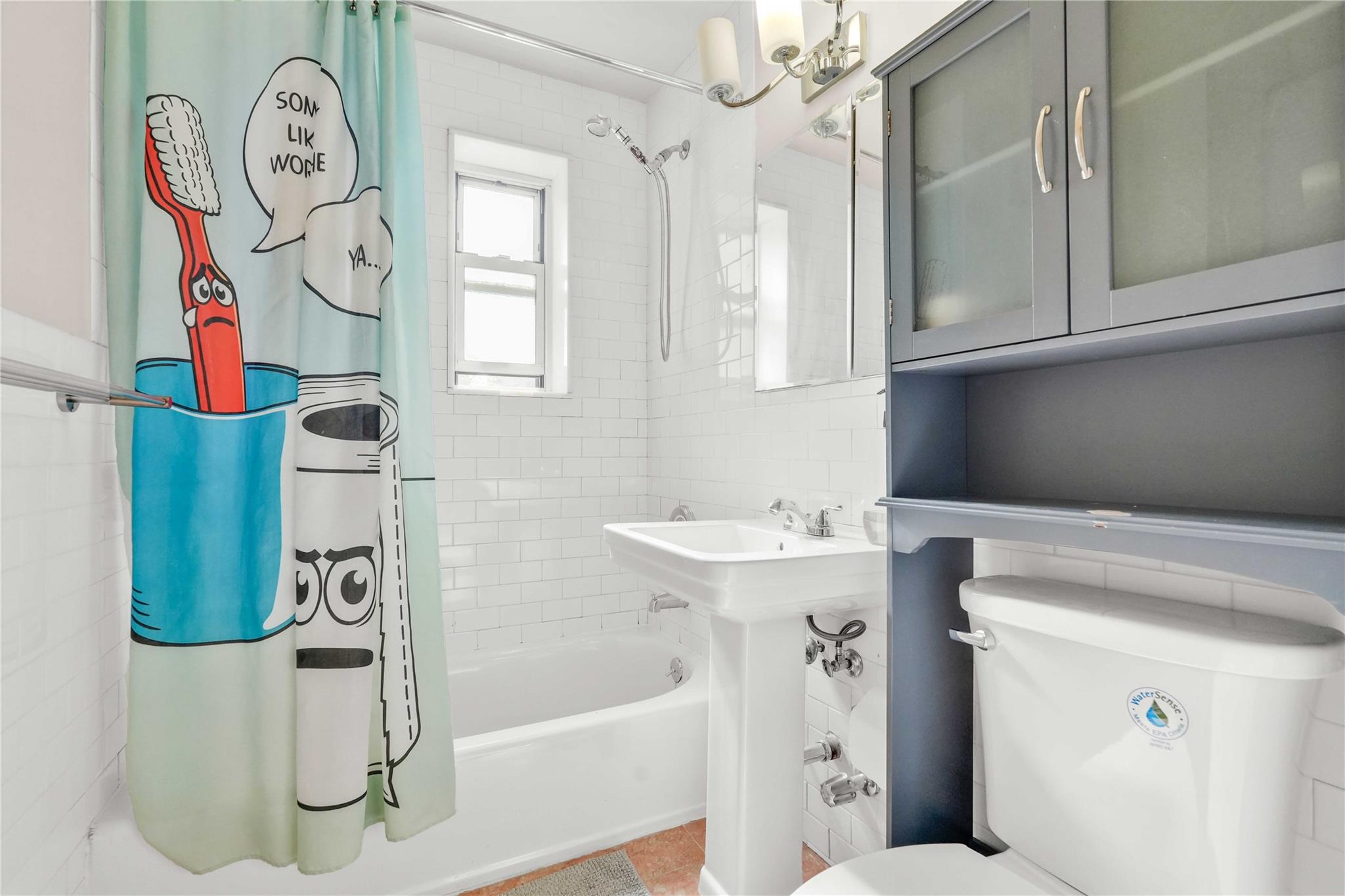 #13 photo, 29-49 137 Street, クイーンズ区 Flushing , NY 11354