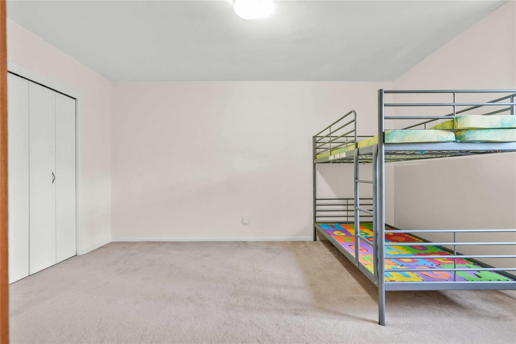 #8 photo, 29-49 137 Street, クイーンズ区 Flushing , NY 11354