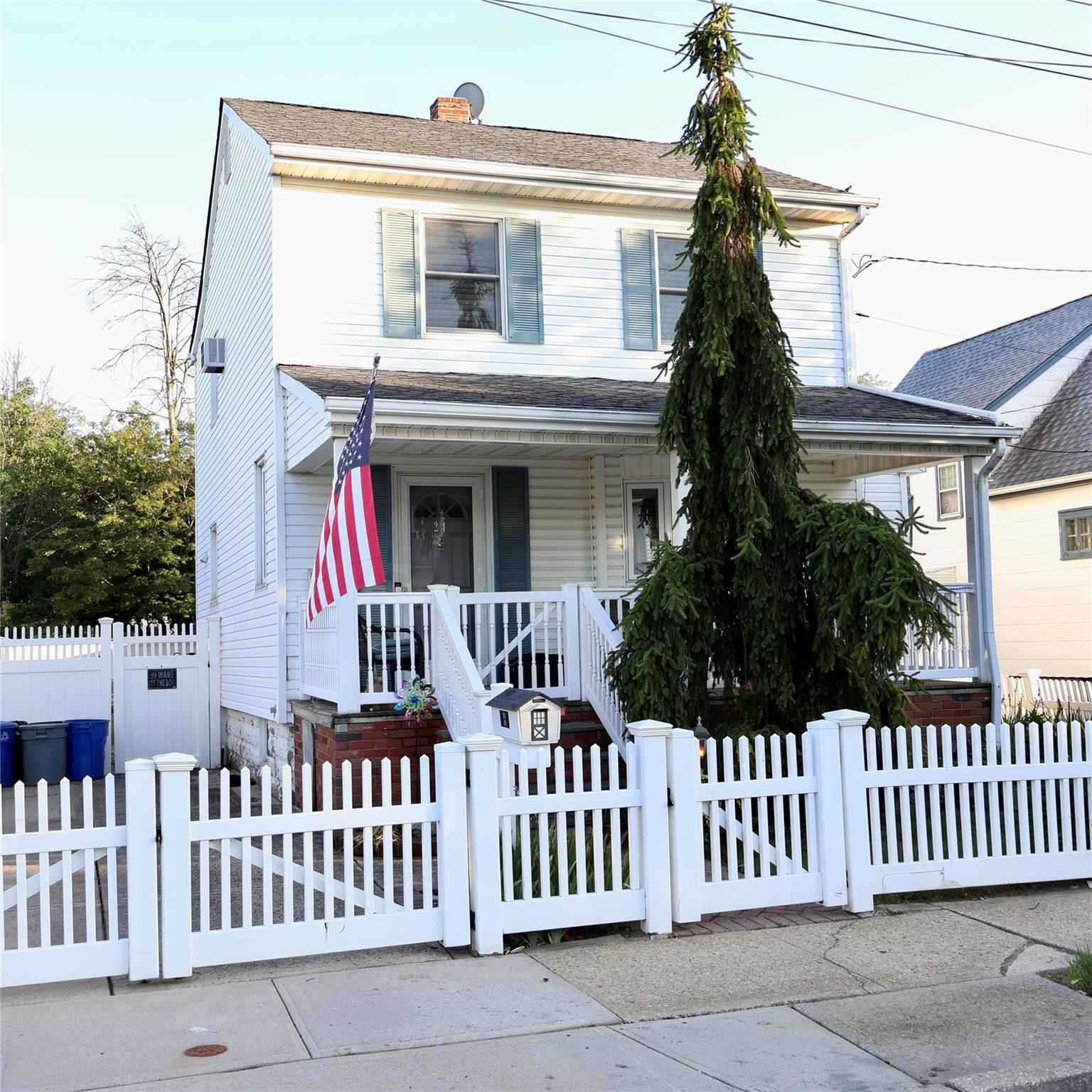 #1 photo, 24 Pine Street, ناسو Oceanside , NY 11572