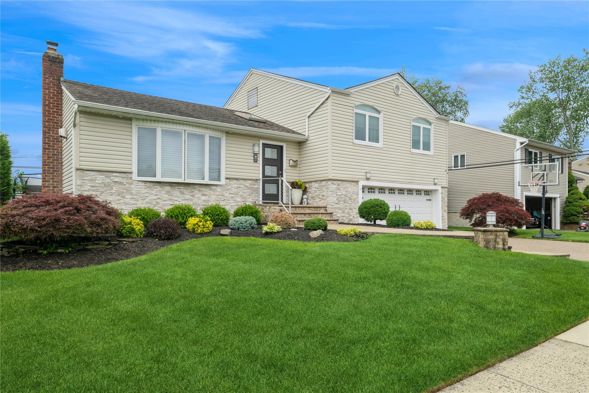 #1 photo, 17 Keswick Lane, ناسو Plainview , NY 11803