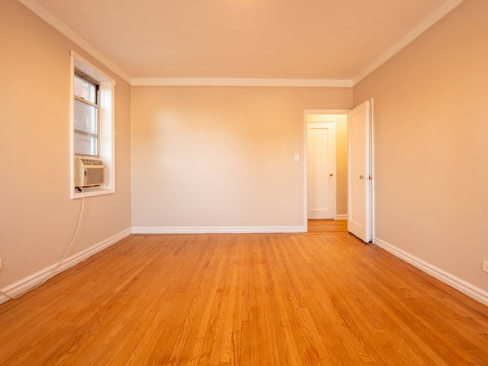 #17 photo, 63-89  Saunders Street, #2B, クイーンズ区 Rego Park , NY 11374