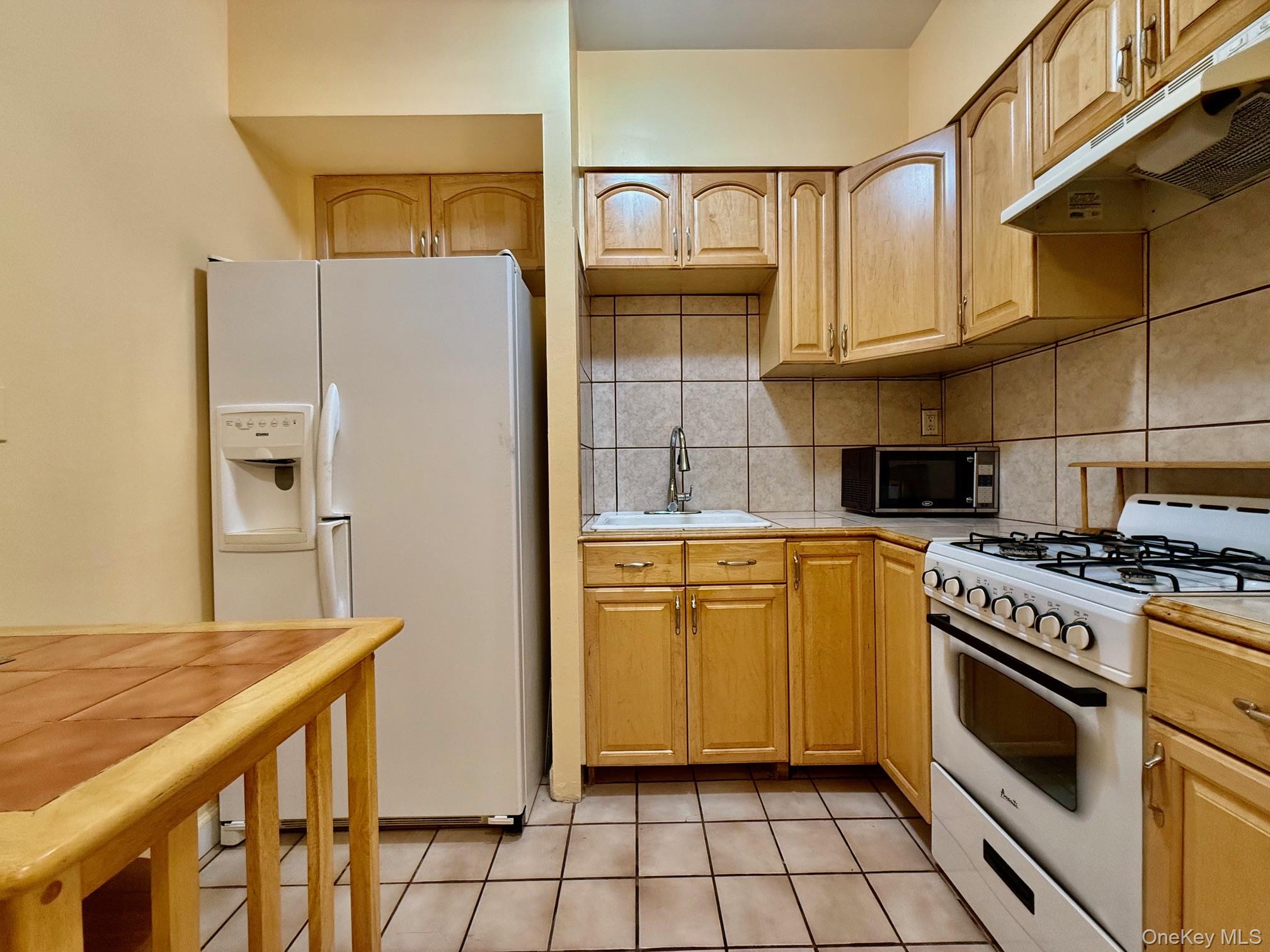 #2 photo, 1822 Stanhope Street, 皇后區 瑞吉屋 Ridgewood , NY 11385