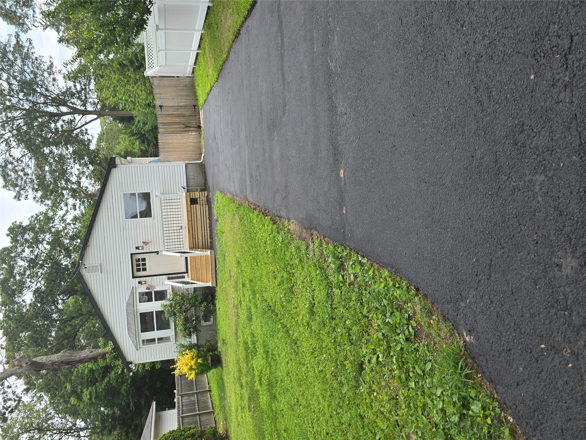 #1 photo, 80 Oakdale Avenue, 東長島 Selden , NY 11784
