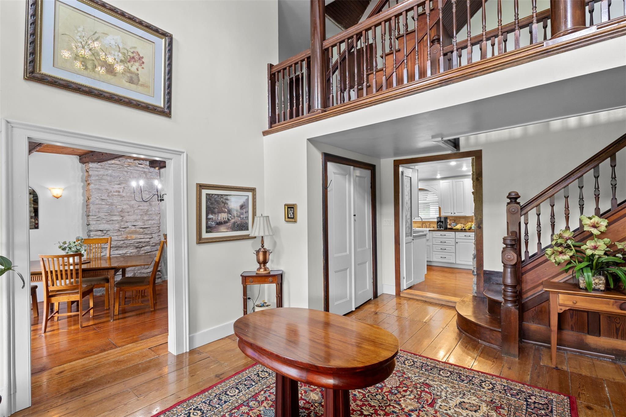 #4 photo, 346 Crescent Avenue, Highland , NY 12528