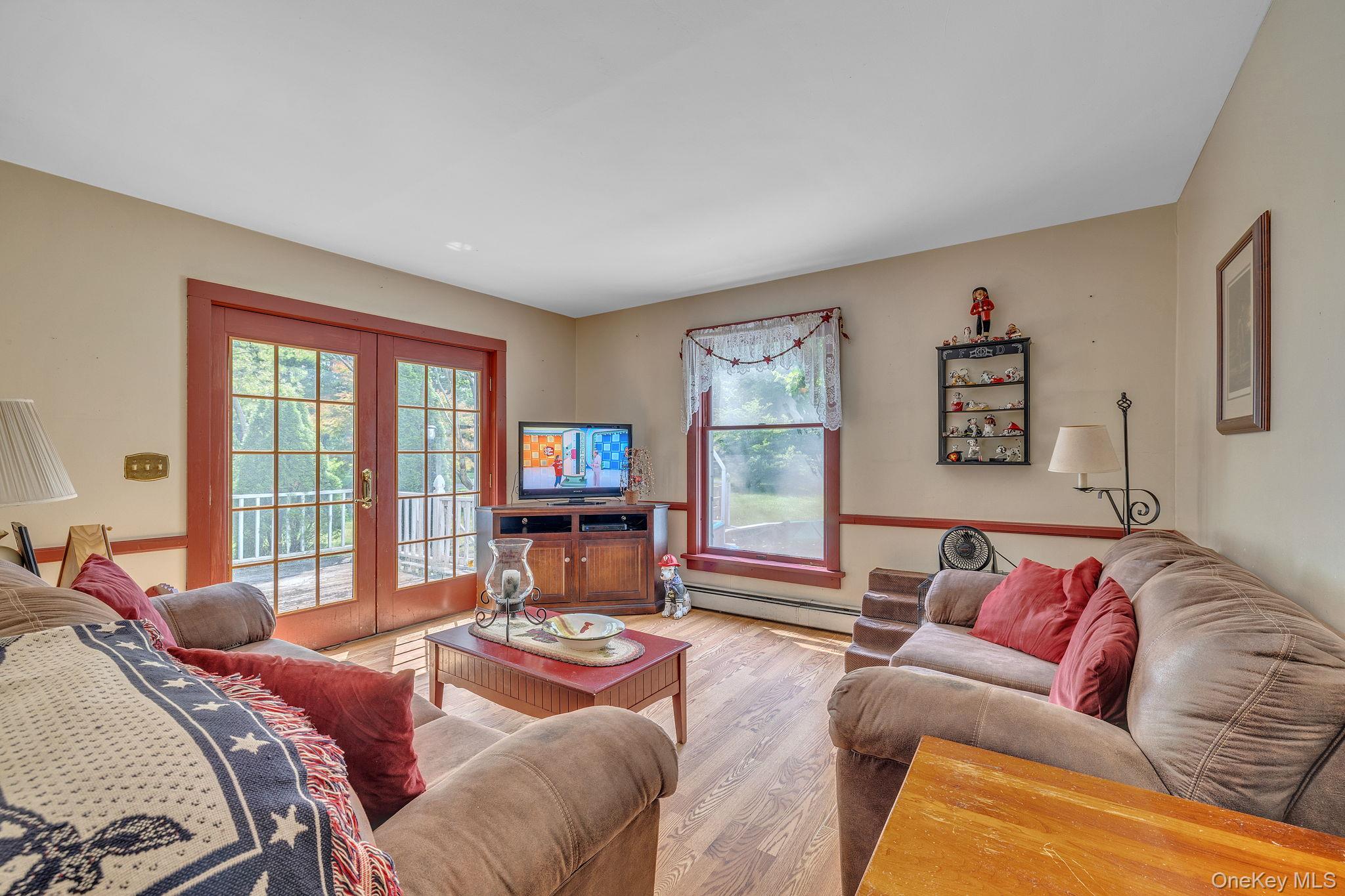 #19 photo, 2 Gerri Court, Wallkill , NY 12589