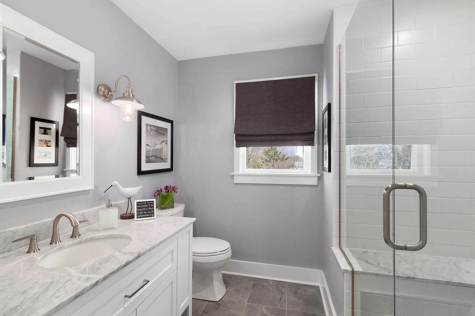 #12 photo, 91 Howell Street, Southampton , NY 11968