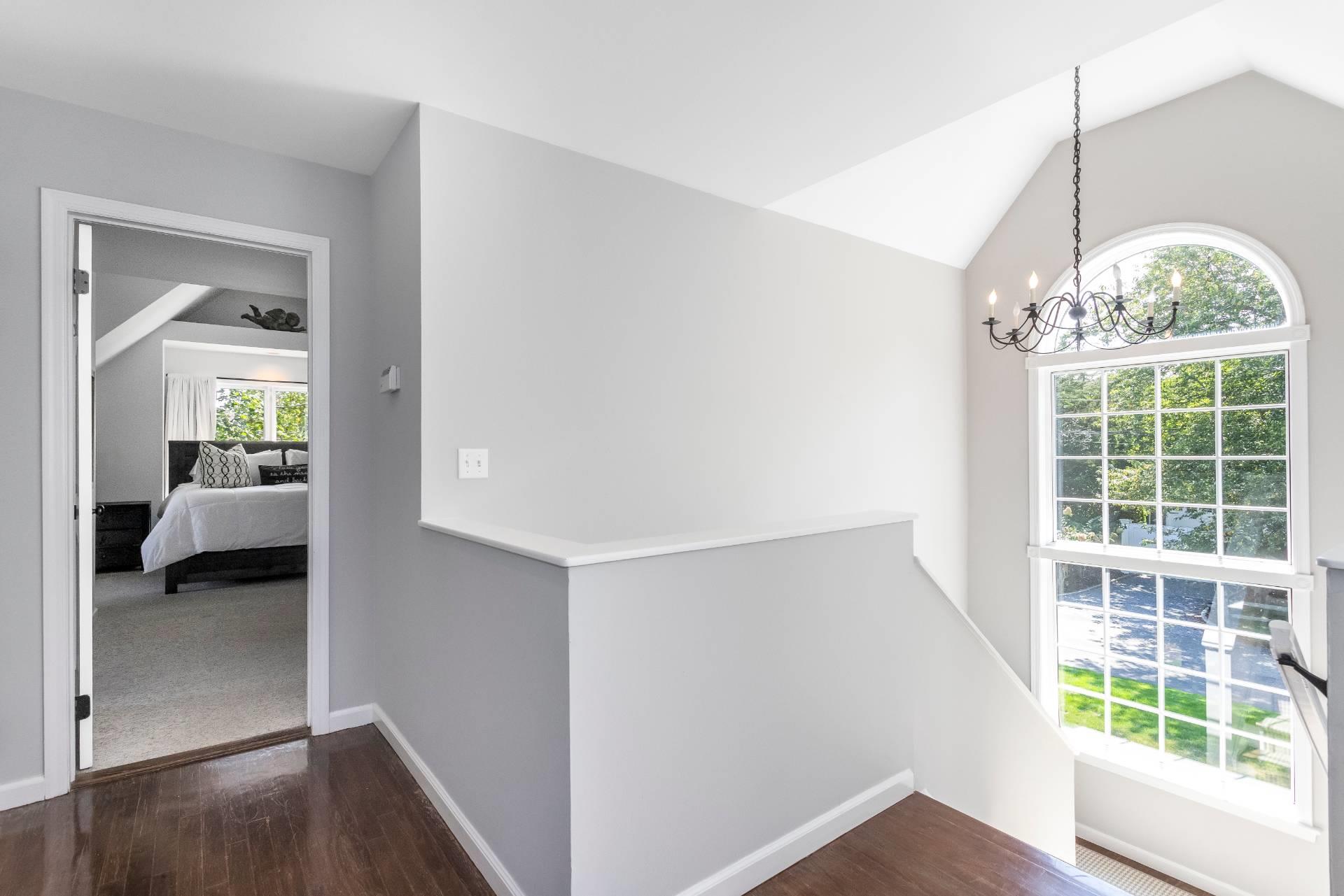 #9 photo, 91 Howell Street, Southampton , NY 11968