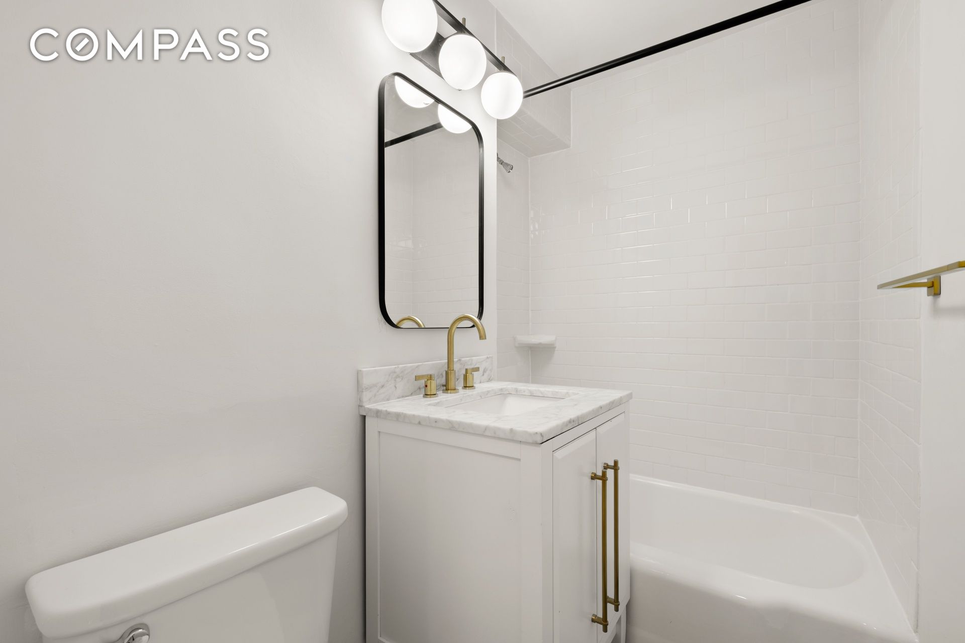 #9 photo, 10 W 15th Street, Flatiron , NY 10011