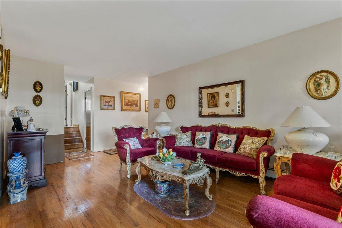 #1 photo, 7429 Calamus Avenue, كوينز Flushing , NY 11373