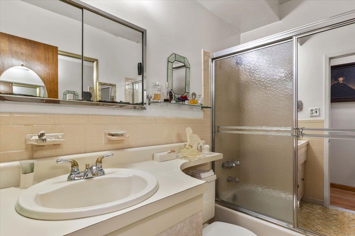 #10 photo, 7429 Calamus Avenue, クイーンズ区 Flushing , NY 11373