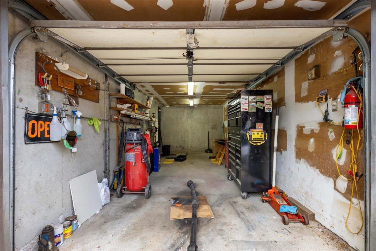 #19 photo, 7429 Calamus Avenue, クイーンズ区 Flushing , NY 11373