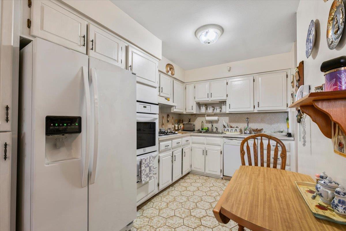 #6 photo, 7429 Calamus Avenue, クイーンズ区 Flushing , NY 11373