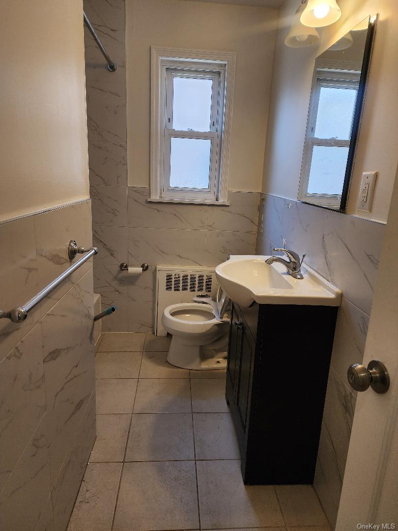 #3 photo, 211-52 46 Rd, 皇后區 貝塞 Bayside , NY 11361