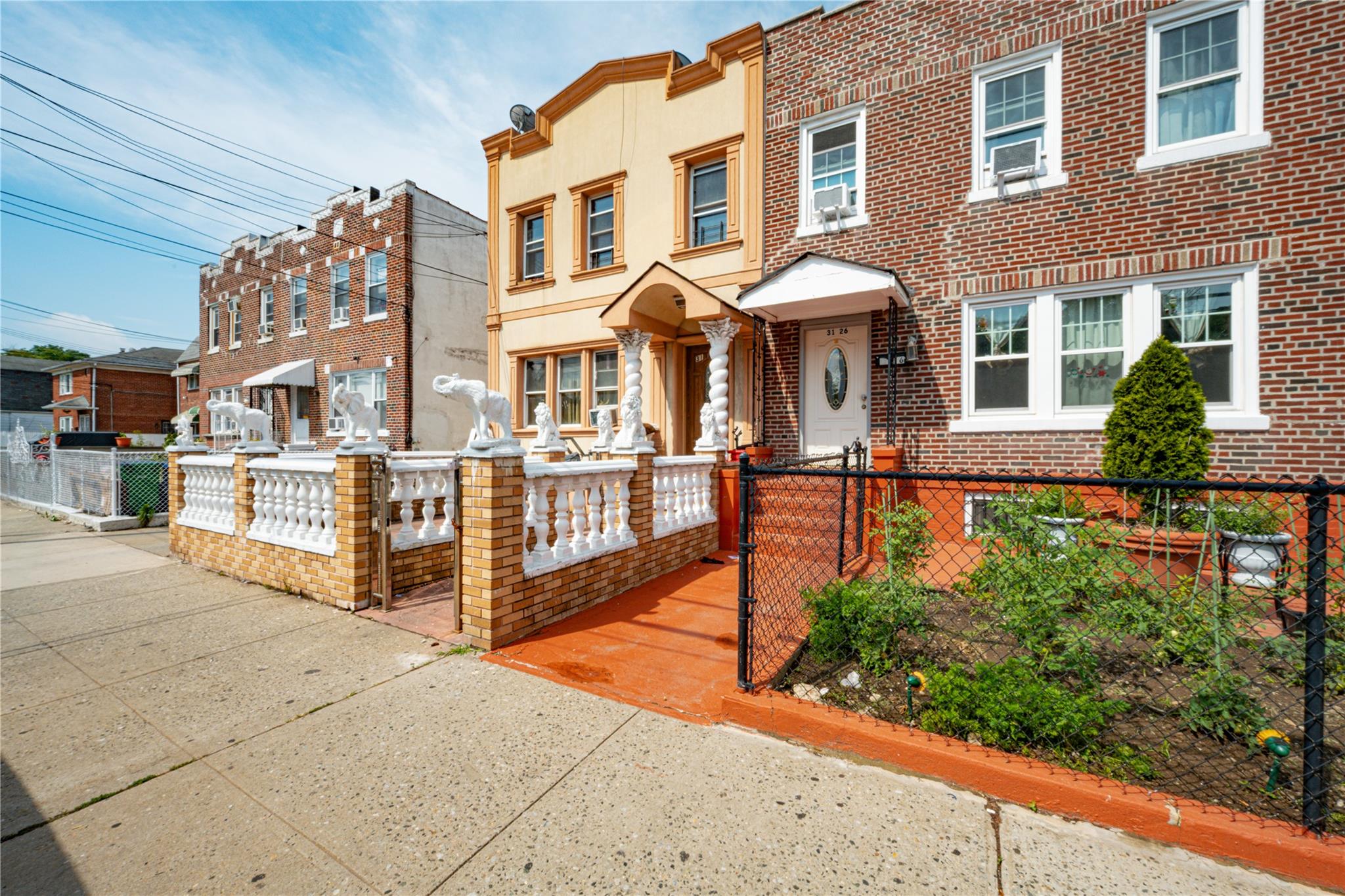 #3 photo, 31-30 100 Street, 皇后區 艾姆赫斯特 East Elmhurst , NY 11369