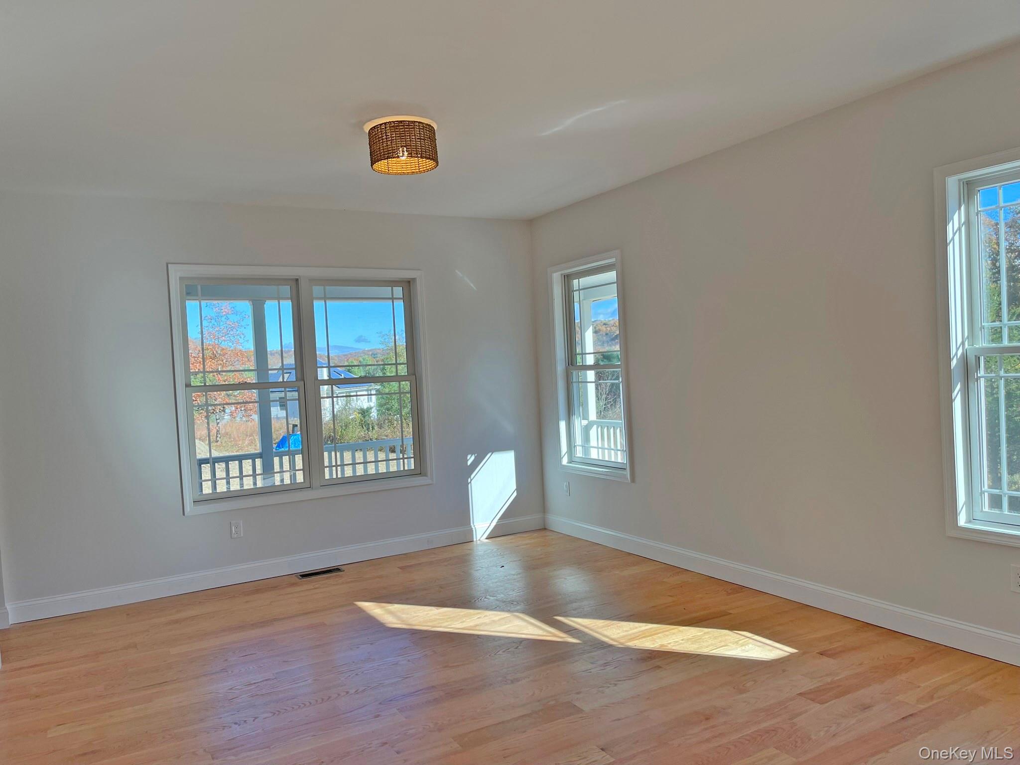 #6 photo, 32 Meadow View Court, Lagrangeville , NY 12540