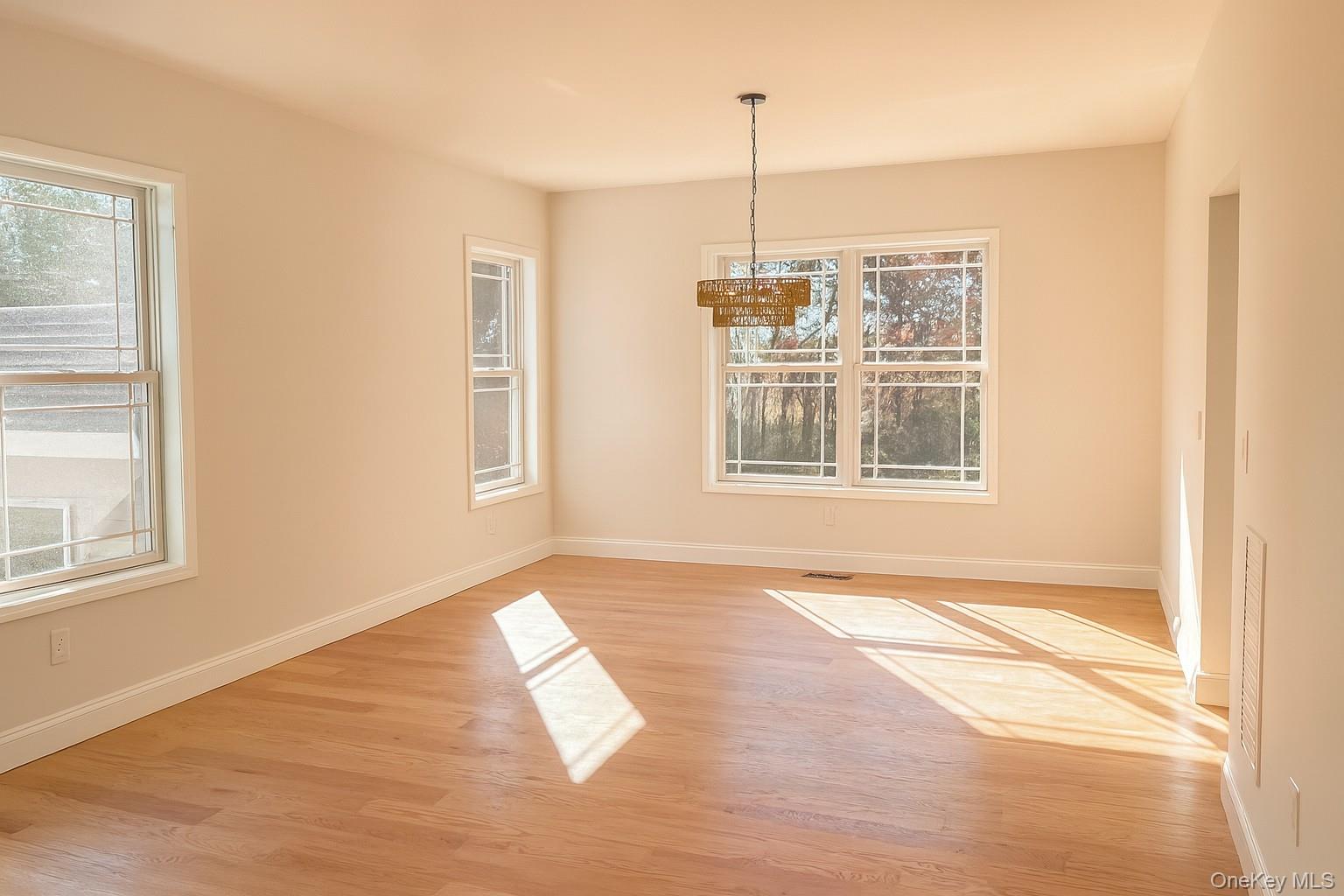 #8 photo, 32 Meadow View Court, Lagrangeville , NY 12540