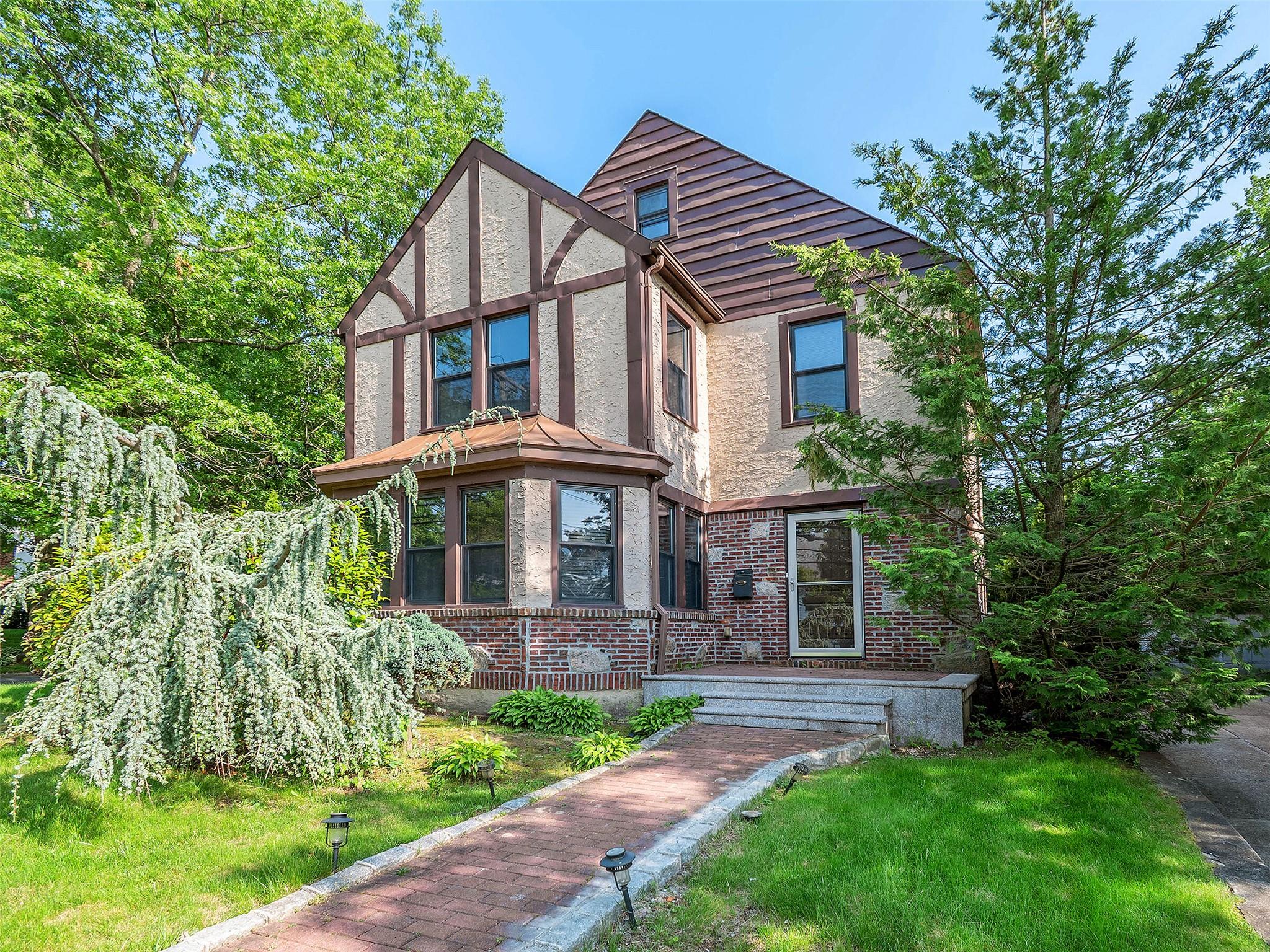 #1 photo, 48 Baker Hill Road, Great Neck , NY 11023