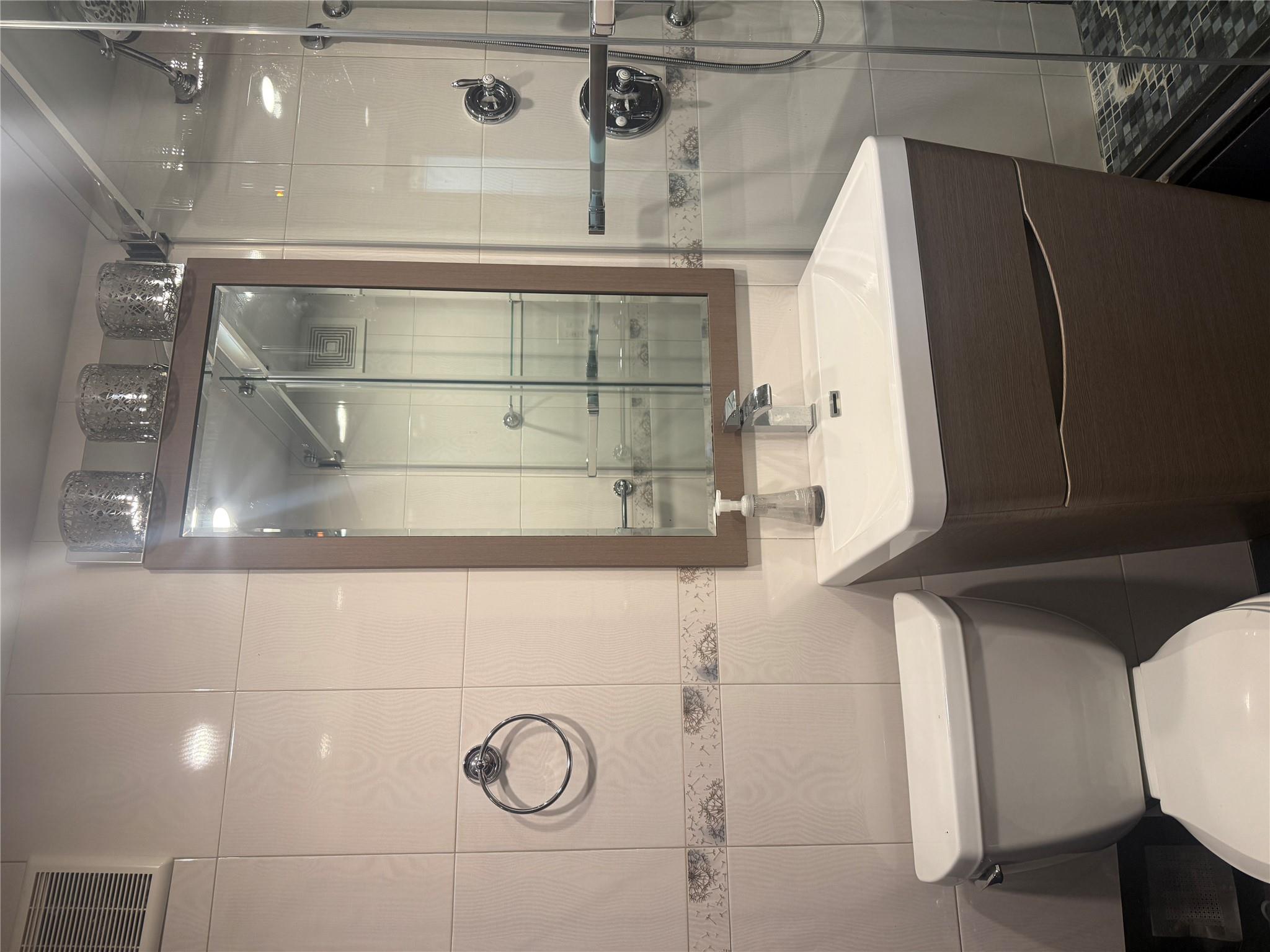 #13 photo, 61-20 Grand Central Parkway, クイーンズ区 Forest Hills , NY 11375