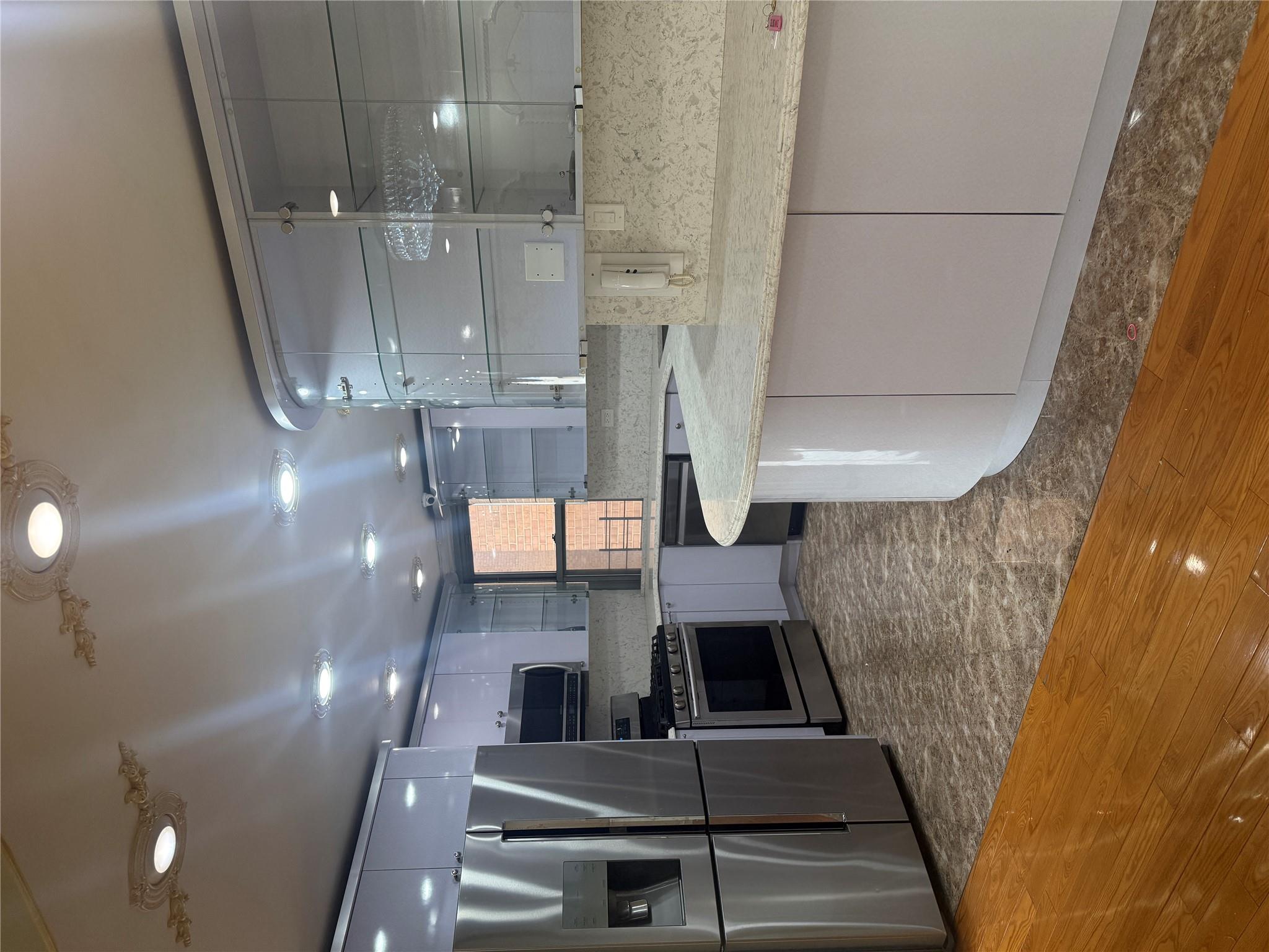 #9 photo, 61-20 Grand Central Parkway, クイーンズ区 Forest Hills , NY 11375