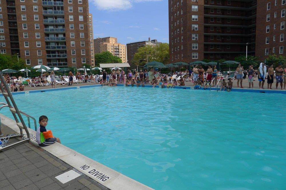 #1 photo, 9820 W 62nd Drive, كوينز Rego Park , NY 11374