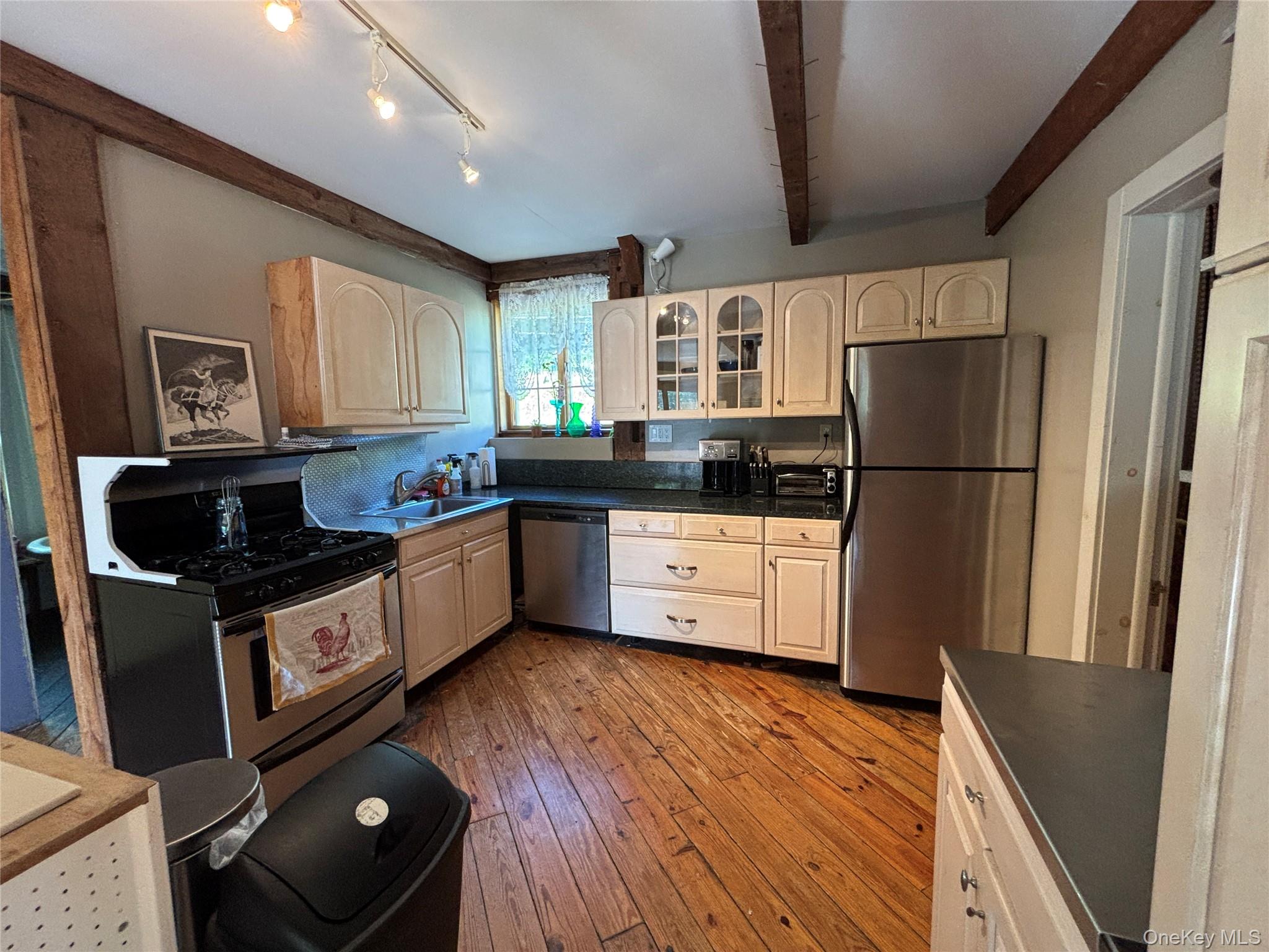 #9 photo, 6197 State Route 42, Woodbourne , NY 12733