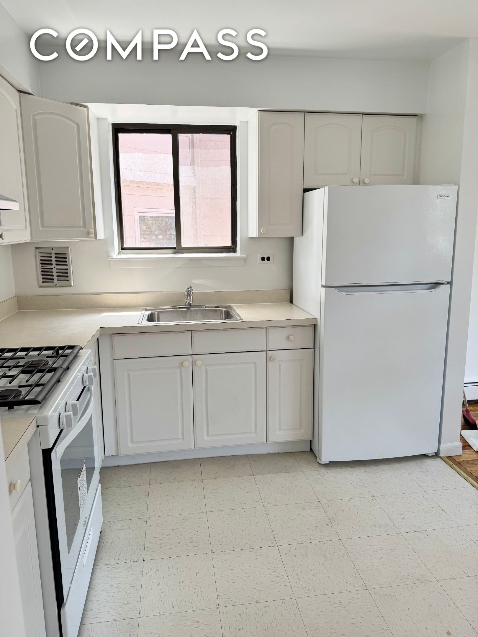 #1 photo, Woodside, Woodside , NY 11377