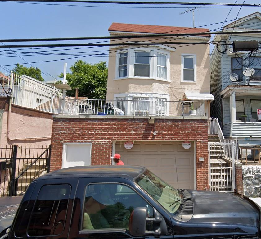 #1 photo, 761 E 219th Street, 布朗士 Bronx , NY 10467