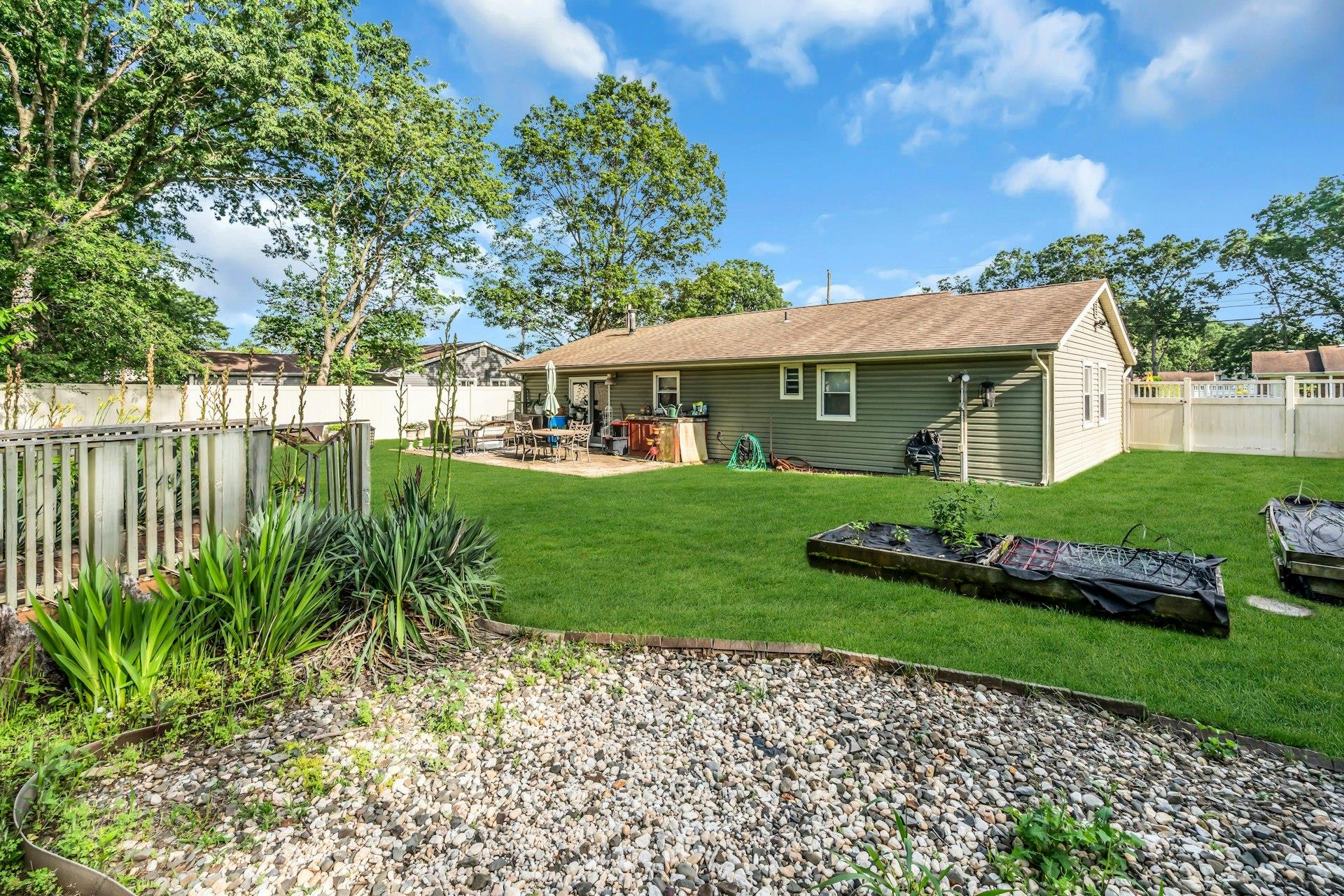 #10 photo, 85 Williams Avenue, 東長島 Amityville , NY 11701