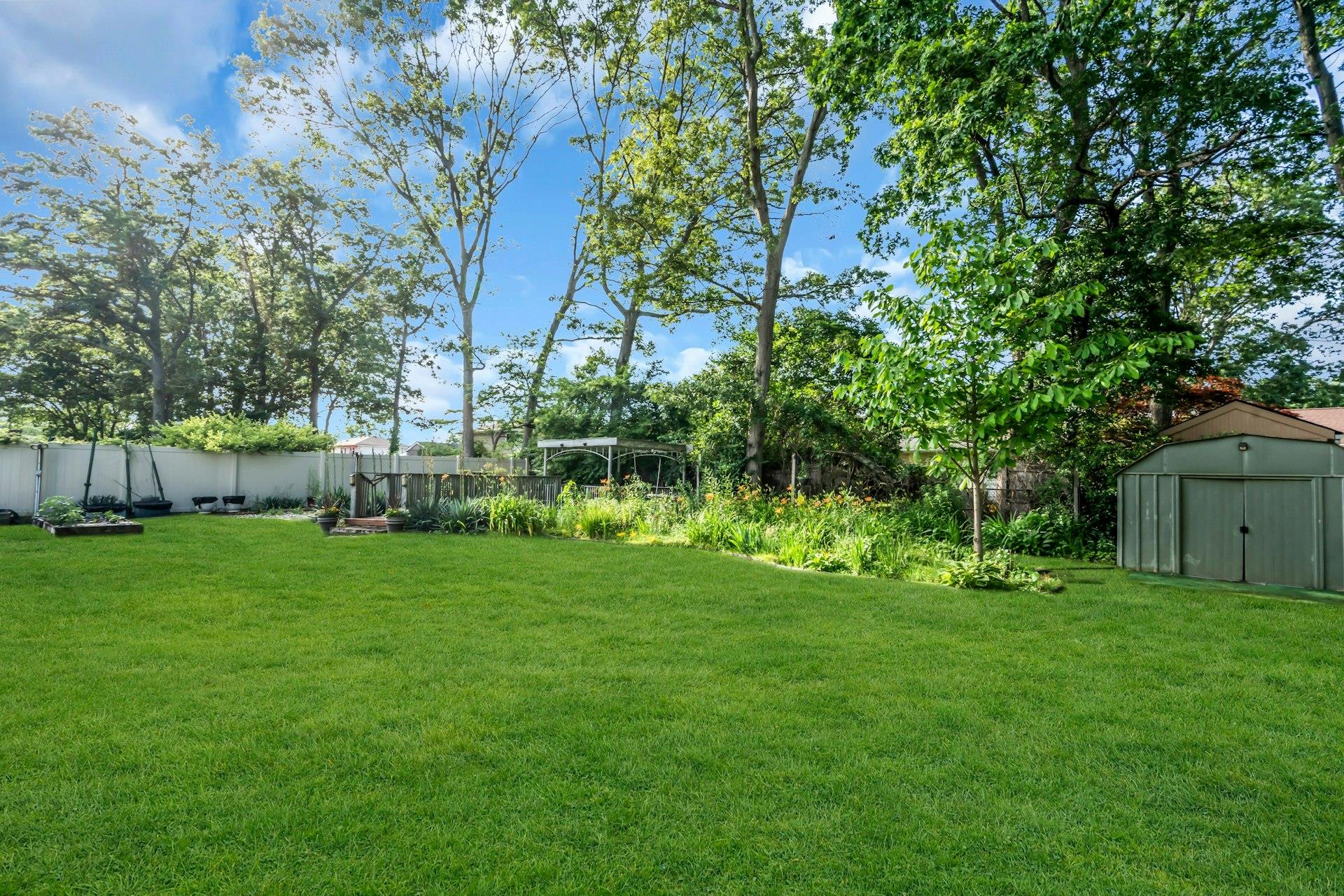 #12 photo, 85 Williams Avenue, 東長島 Amityville , NY 11701