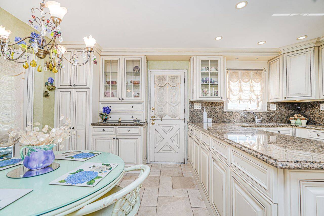 #11 photo, 10 Rice Avenue, スタテンアイランド staten island , NY 10314