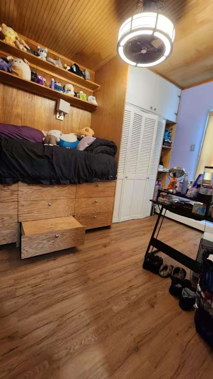 #15 photo, 9-24 College Point Boulevard, College Point , NY 11356