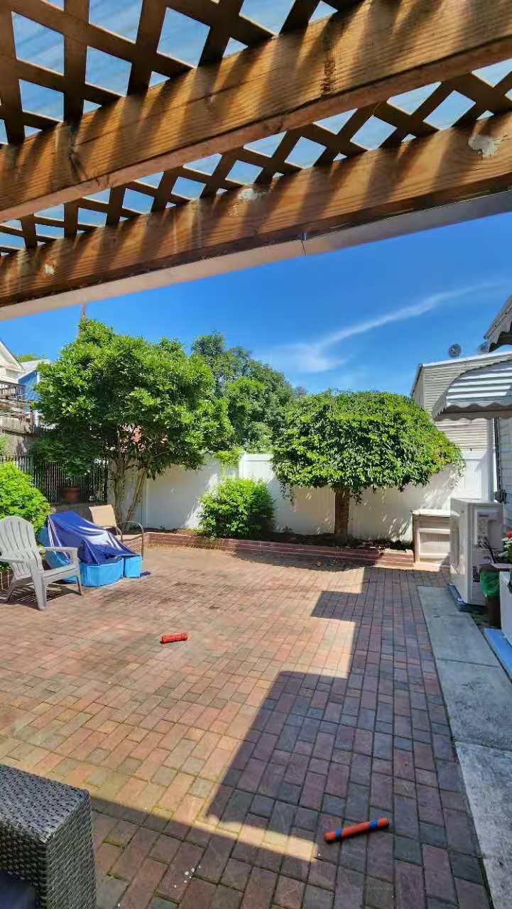 #16 photo, 9-24 College Point Boulevard, College Point , NY 11356