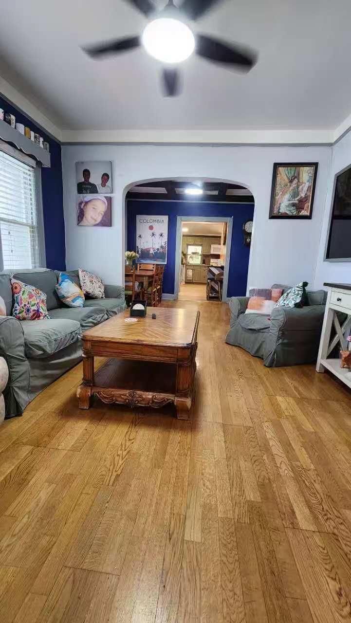 #4 photo, 9-24 College Point Boulevard, College Point , NY 11356