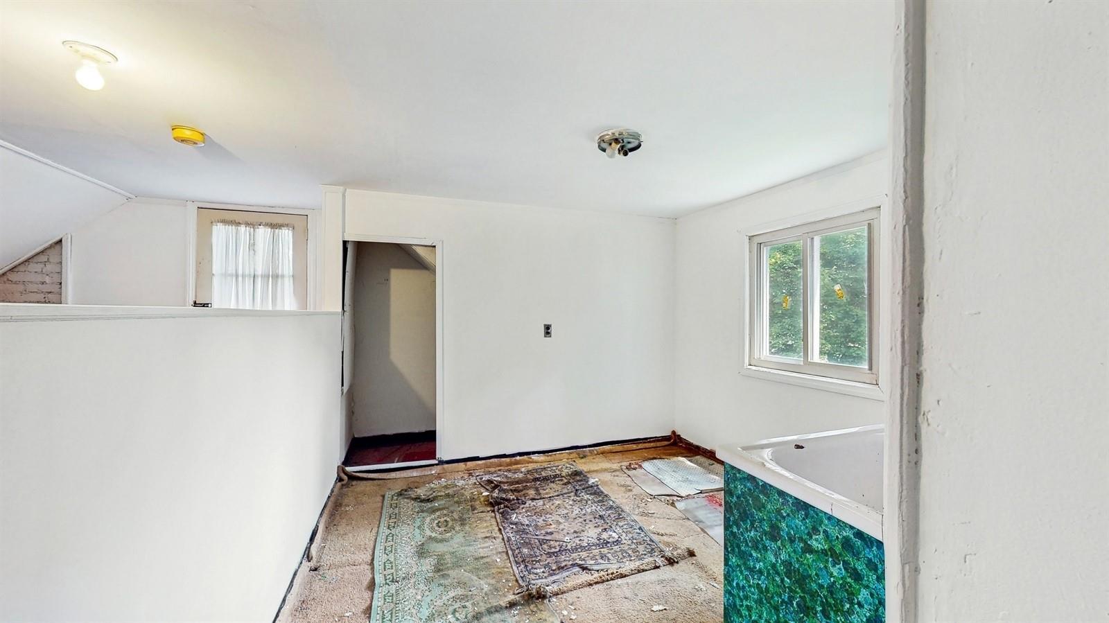 #17 photo, 42 Juniper Hill Road, White Plains , NY 10607