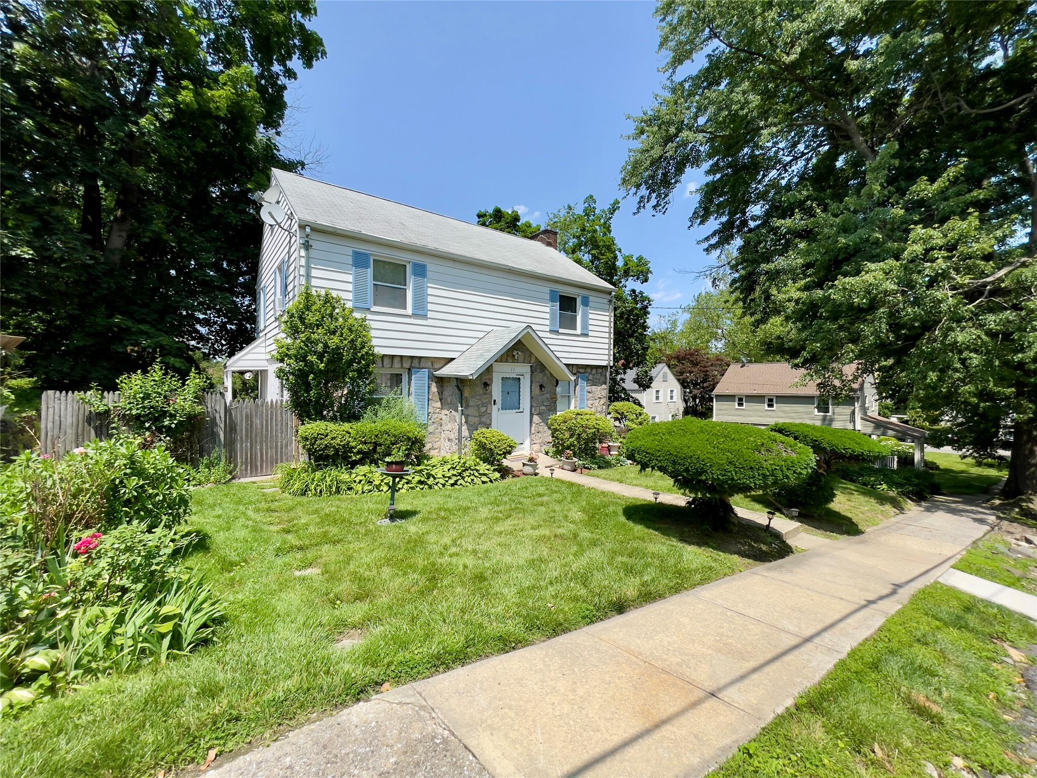 #1 photo, 11 Crest Avenue, Mount Vernon , NY 10550