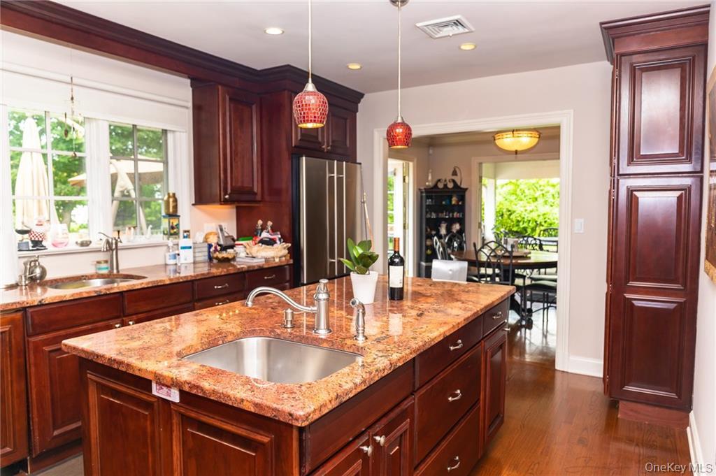 #3 photo, 53 Upland Street, Port Chester , NY 10573