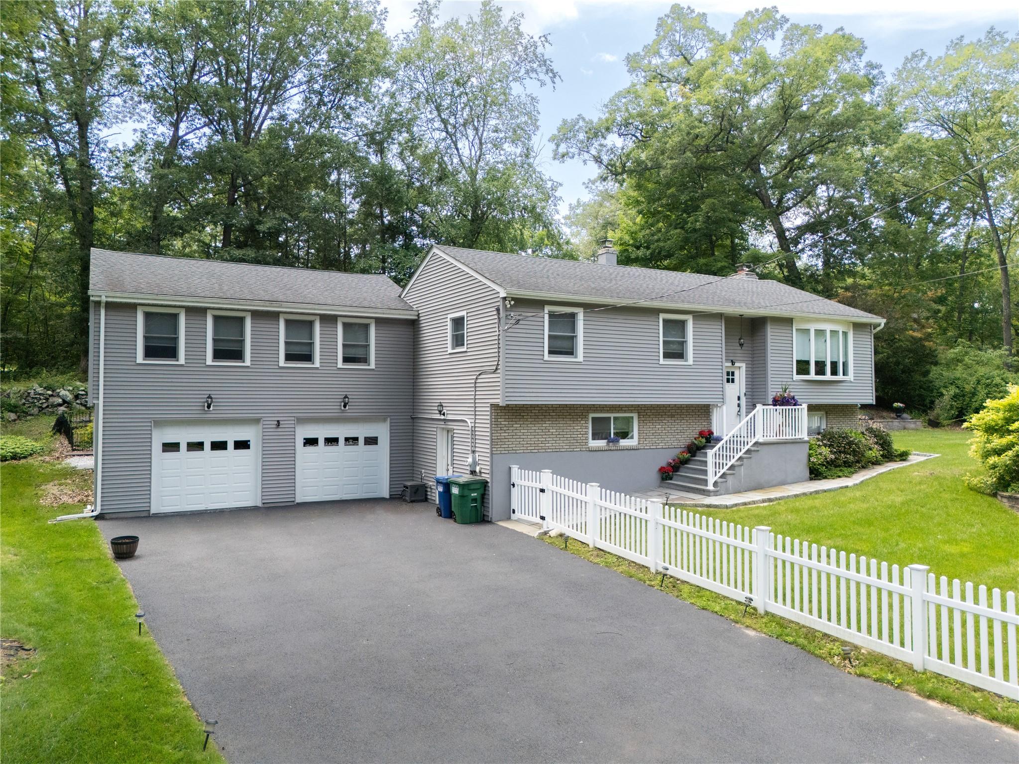 #2 photo, 581 Wood Road, 紐約州 Mahopac , NY 10541