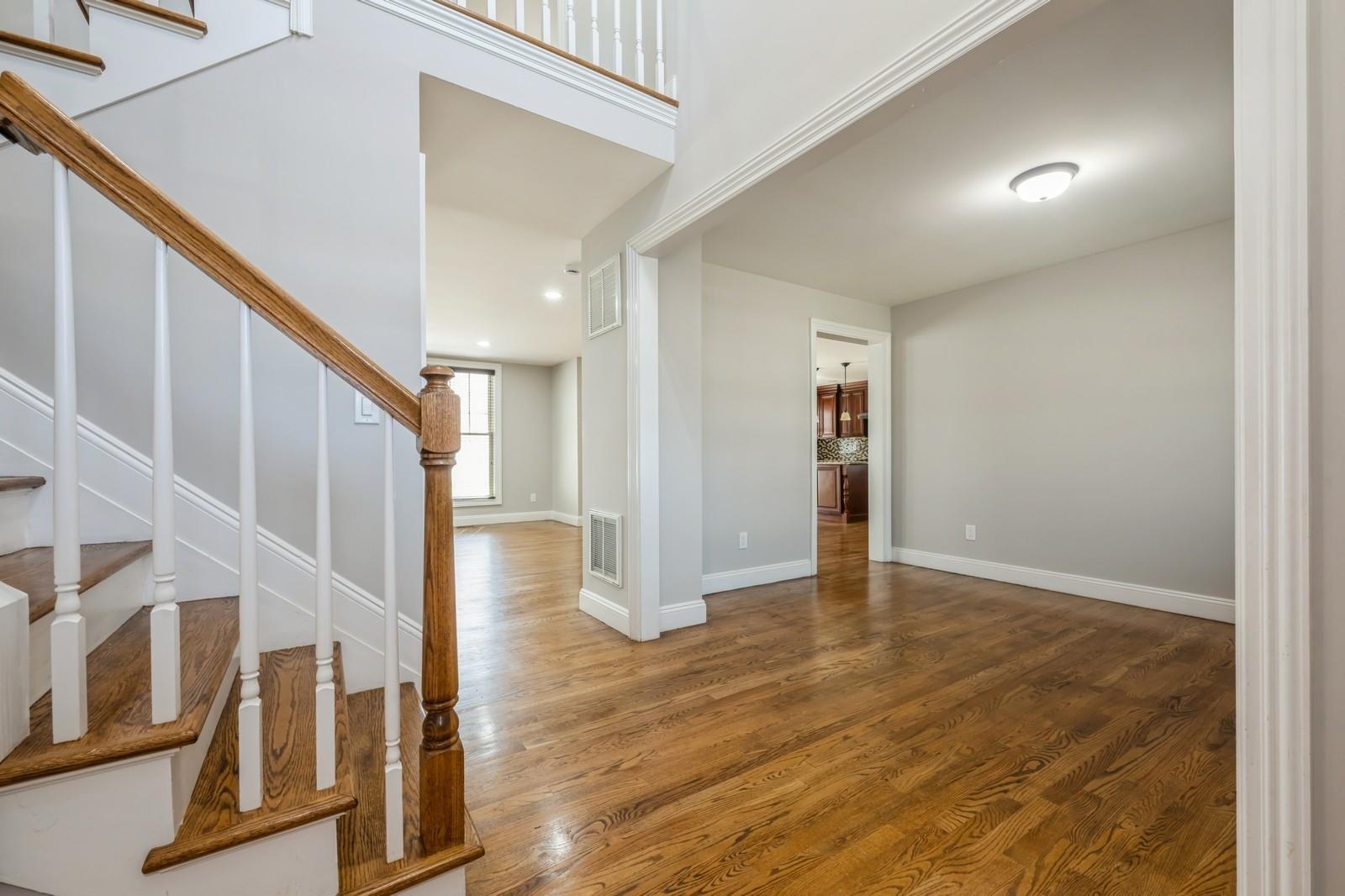 #4 photo, 413 Robyn Place, 長島 East Meadow , NY 11554