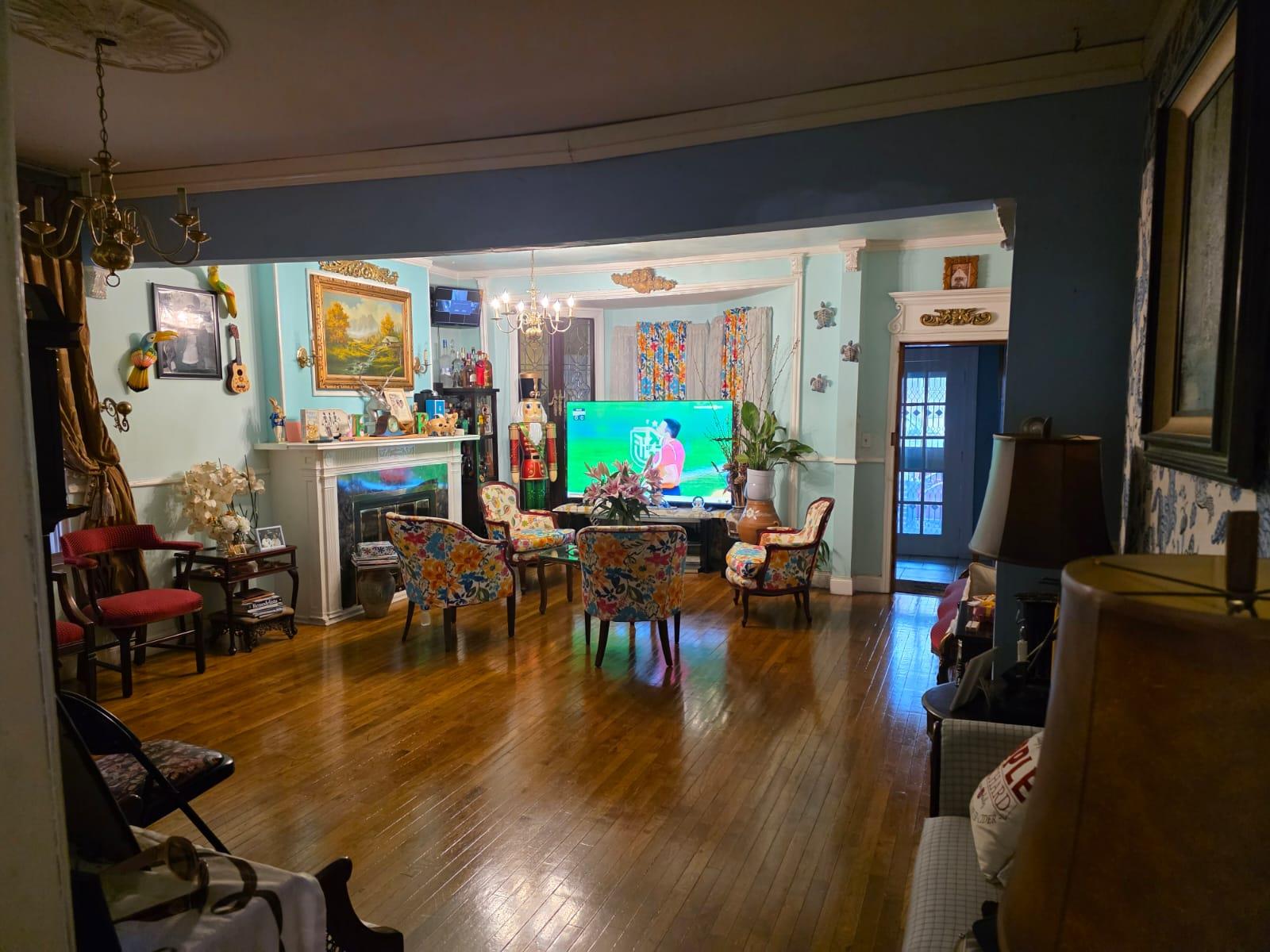 #3 photo, 3318 104th Street, Corona , NY 11368