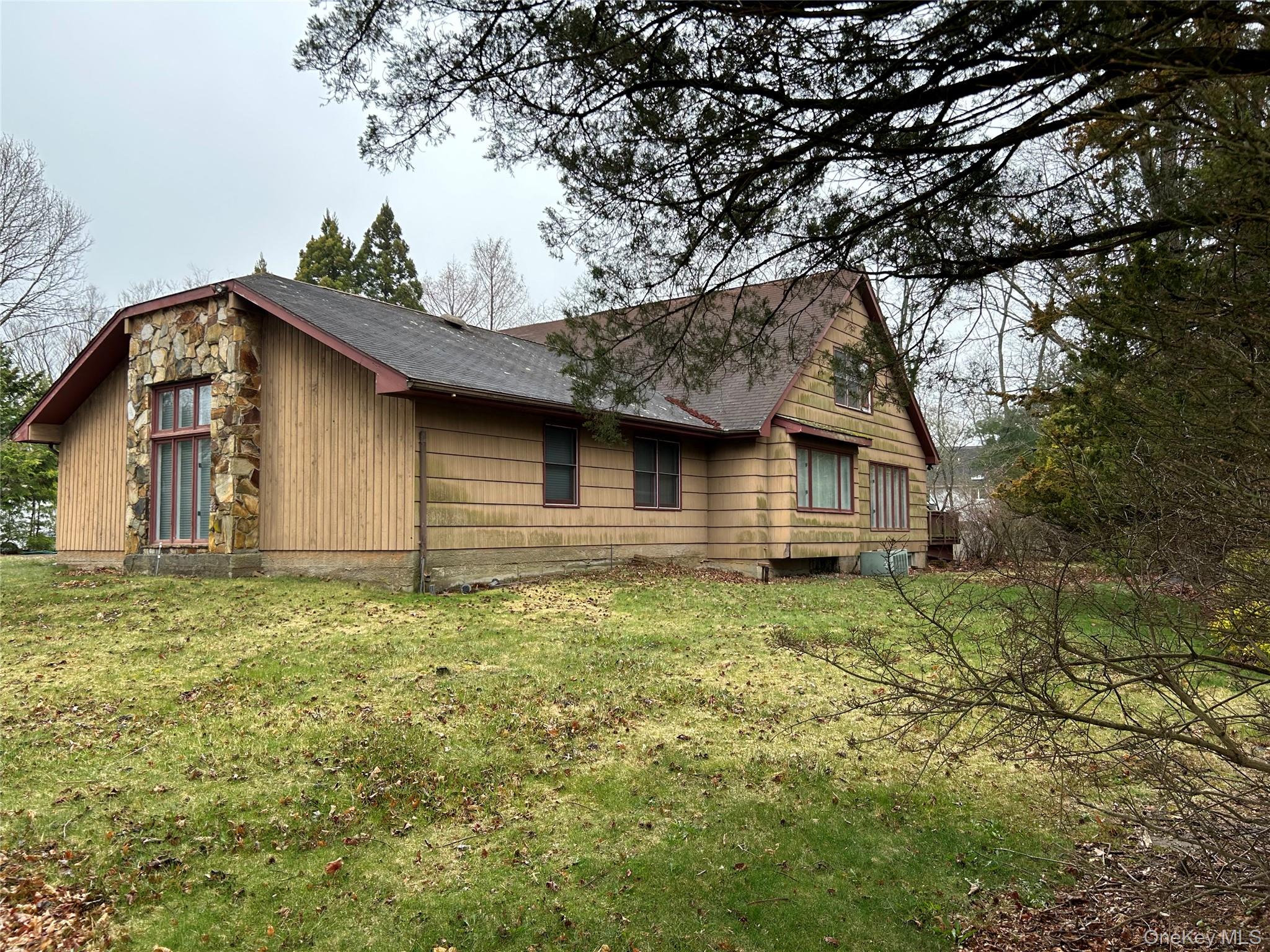 #4 photo, 6 Cedarfield Terrace, サフォーク郡 Saint James , NY 11780