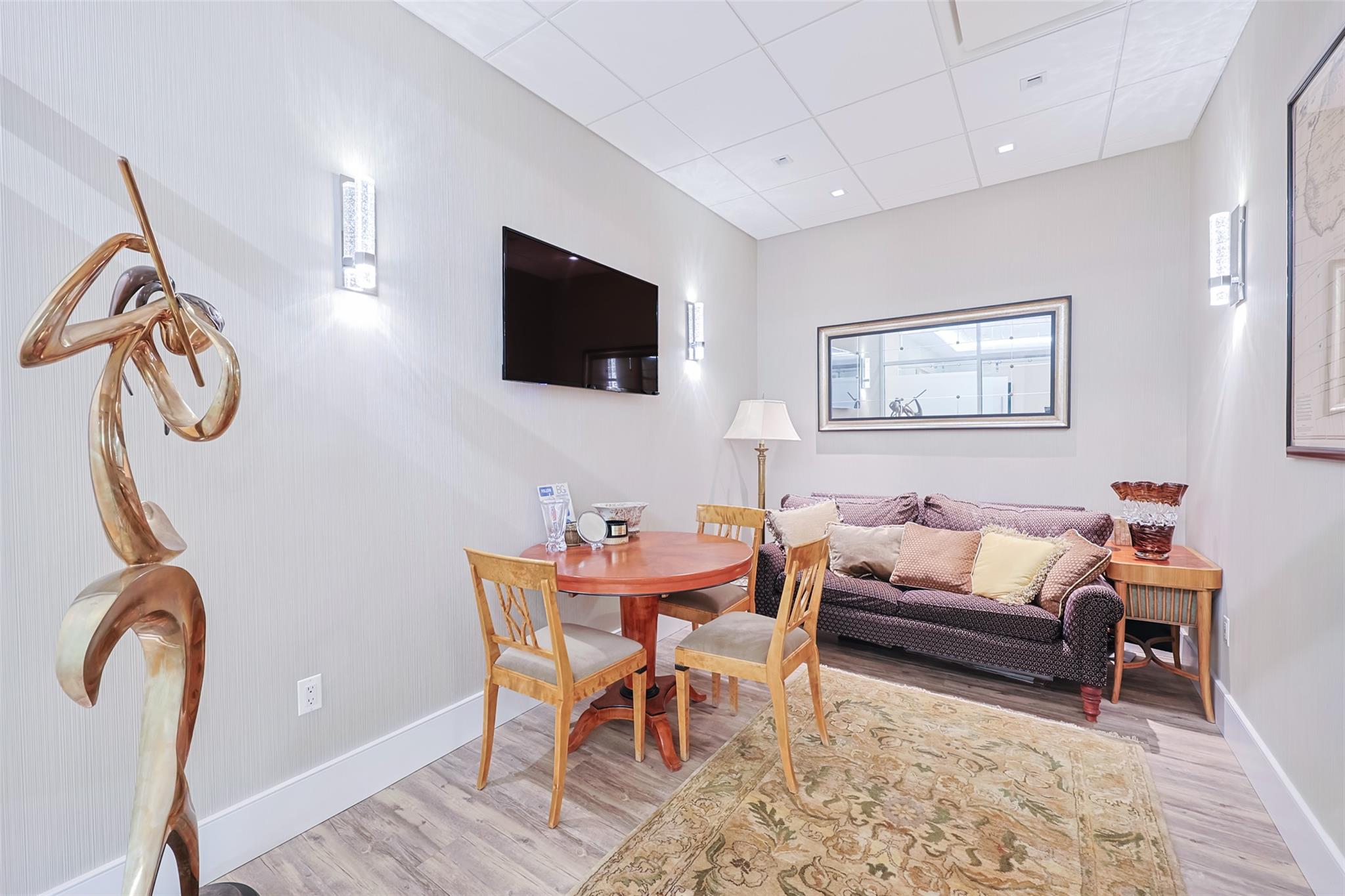 #6 photo, 833 Northern Blvd Great Neck, ナッソー郡 Great Neck , NY 11021