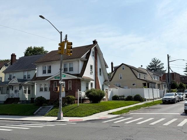 #4 photo, 8456 164th Street, クイーンズ区 Jamaica Estates , NY 11432