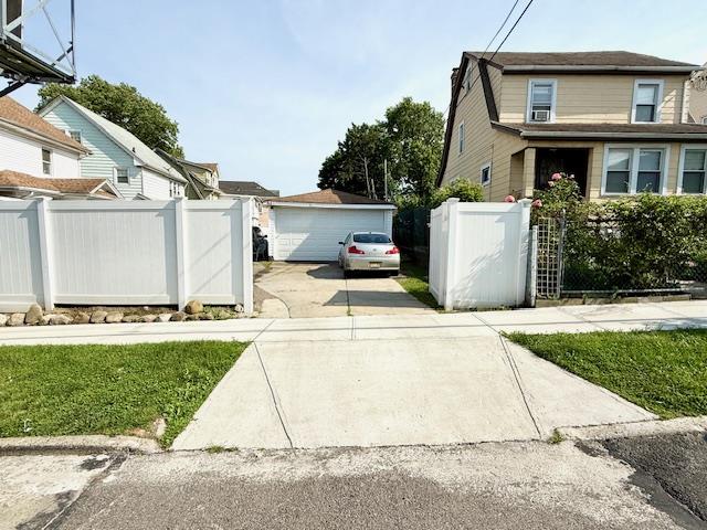 #8 photo, 8456 164th Street, クイーンズ区 Jamaica Estates , NY 11432