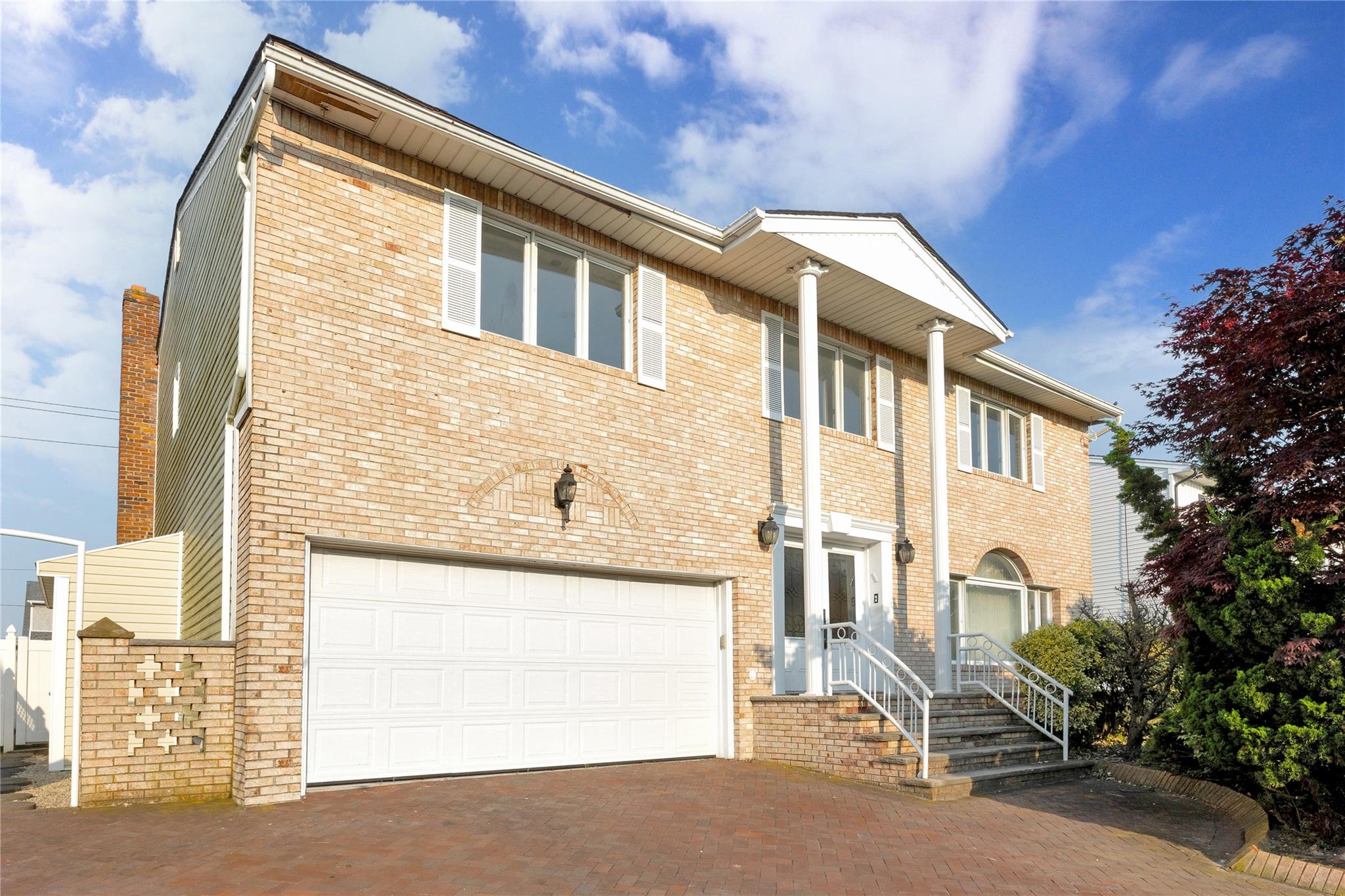 #1 photo, 88 Mark Lane, Atlantic Beach , NY 11509
