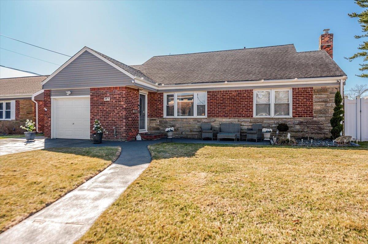 #1 photo, 1075 Frances Drive, Valley Stream , NY 11580
