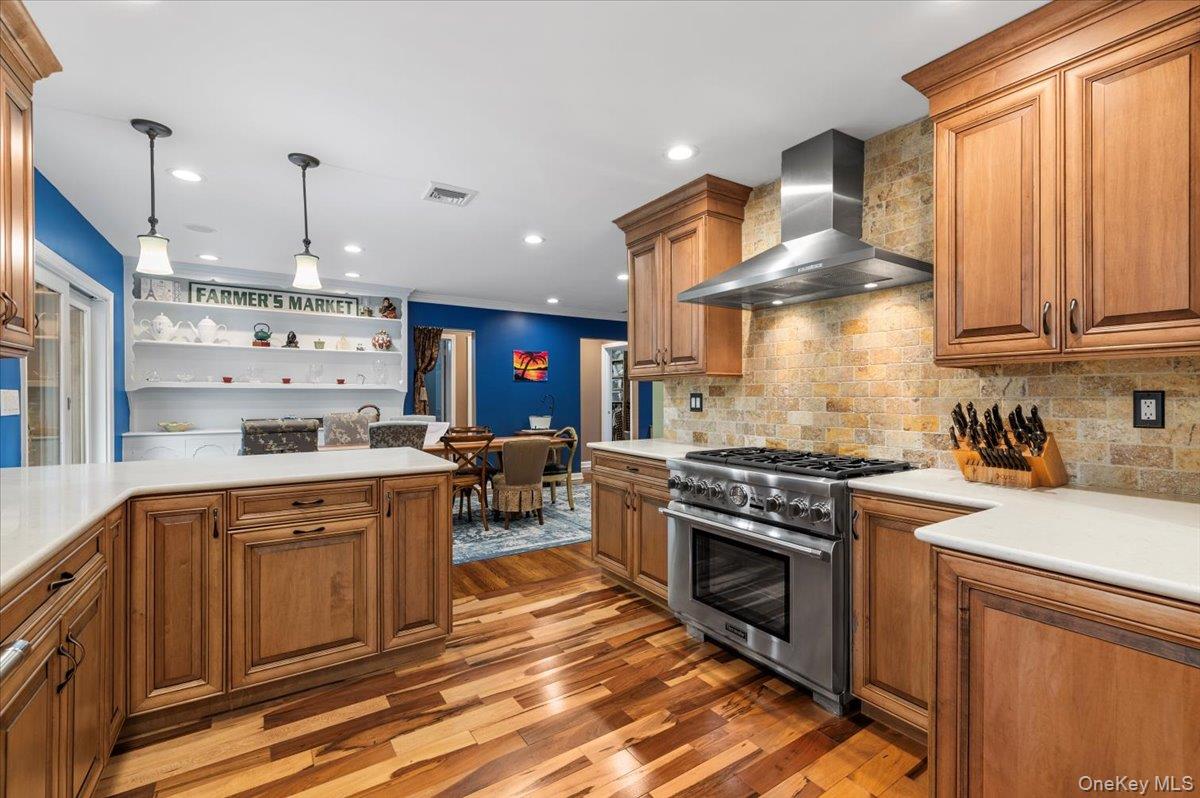 #14 photo, 50 Towne Street, サフォーク郡 Amityville , NY 11701