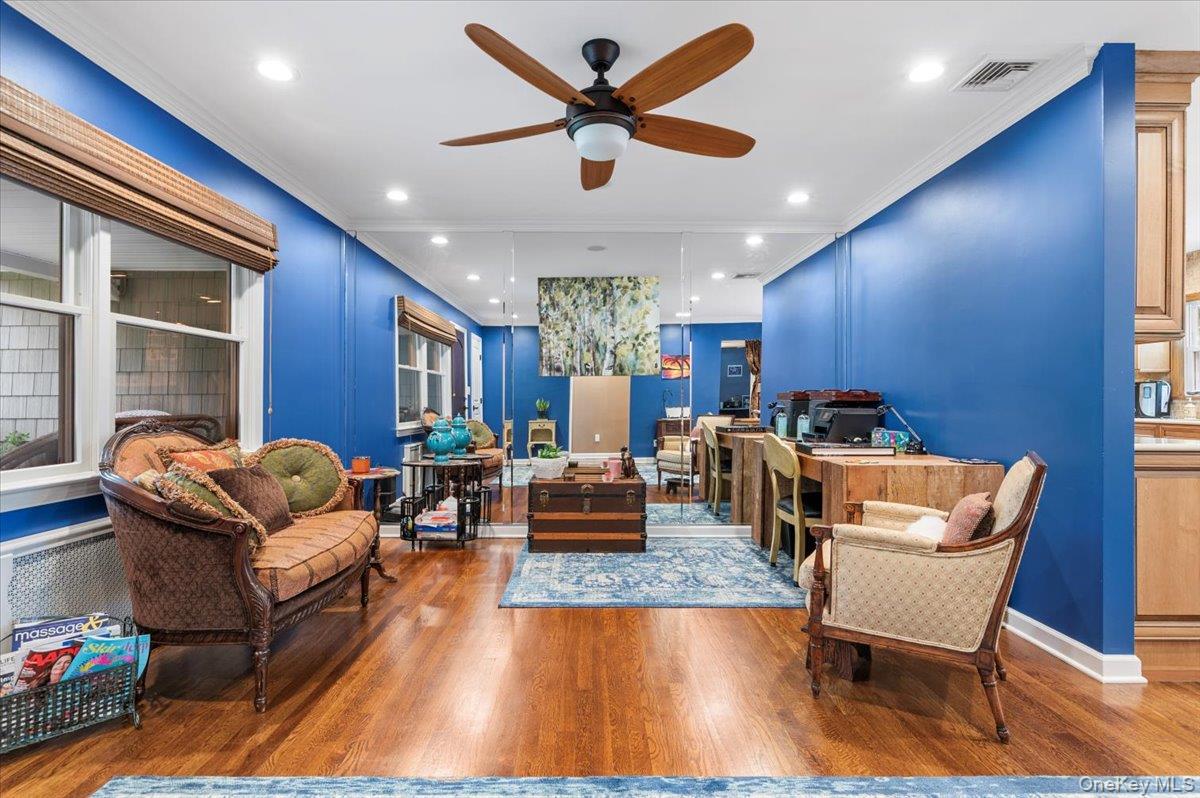 #8 photo, 50 Towne Street, サフォーク郡 Amityville , NY 11701